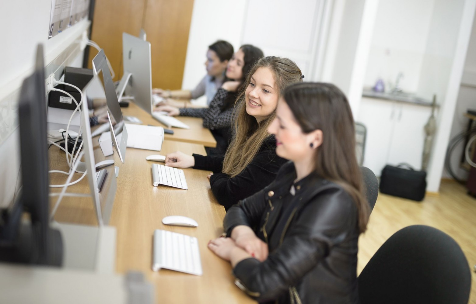 Obrazujemo kvalitetne stručnjake