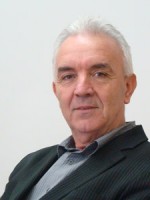 Prof. dr Momčilo Radulović